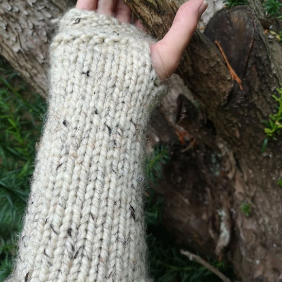 Medieval Outlander Style Handmade Fingerless Knit Gloves Arm Warmer Wool… - Picture 6 of 9